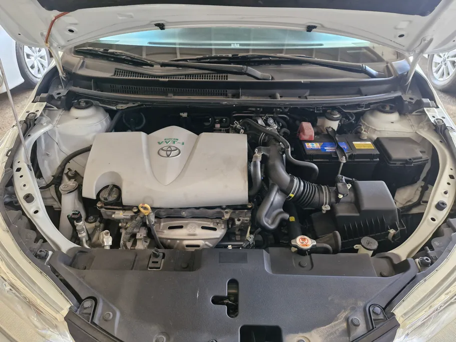 2022 Toyota Yaris  Y 