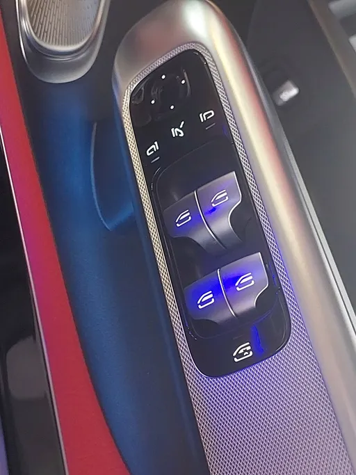 2026 Mercedes GLC 300 