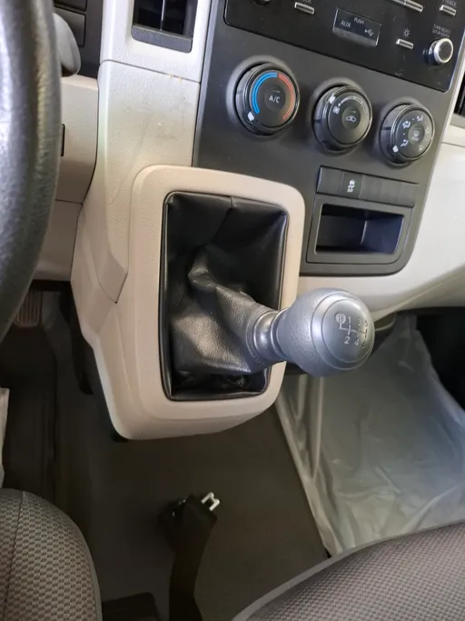 2023 Toyota Haice فان بضاعه 