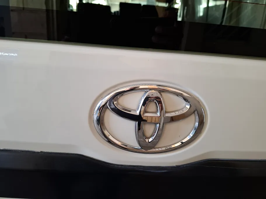 2023 Toyota Haice فان بضاعه 