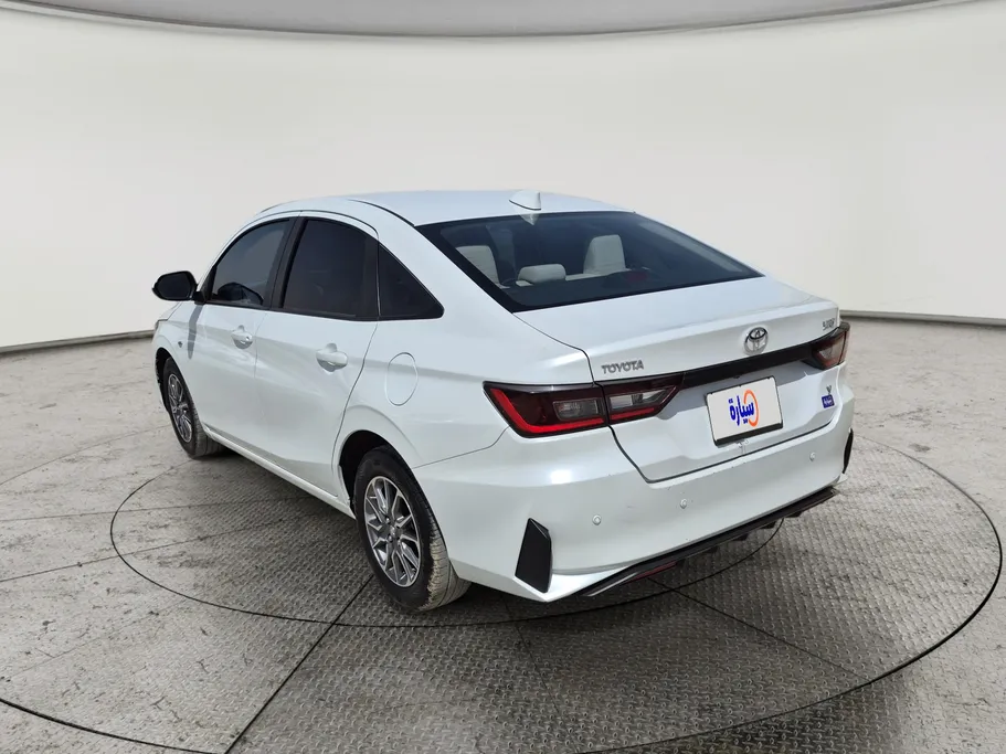 2023 Toyota Yaris  Y 