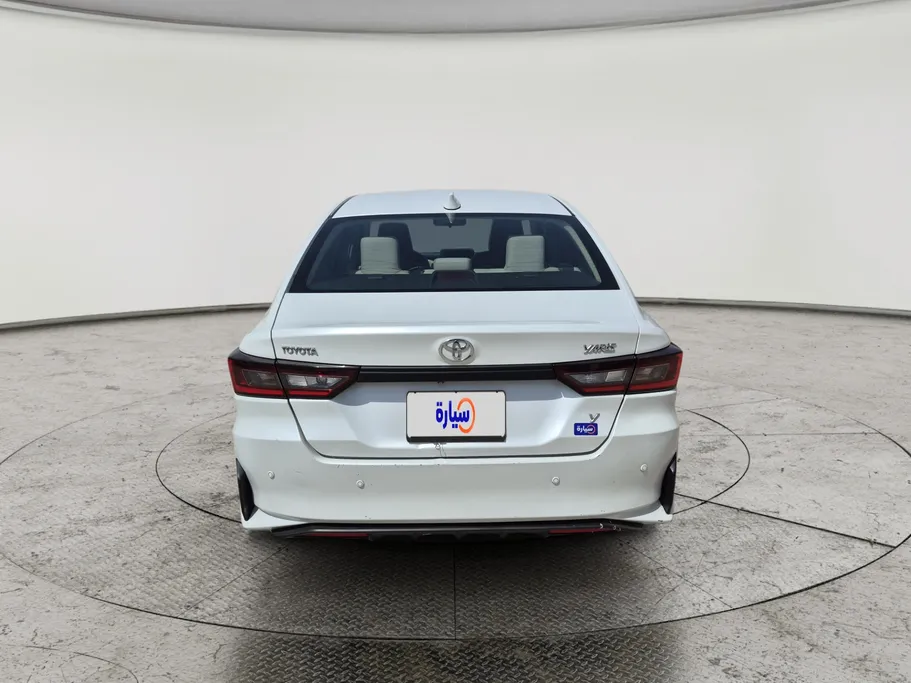 2023 Toyota Yaris  Y 