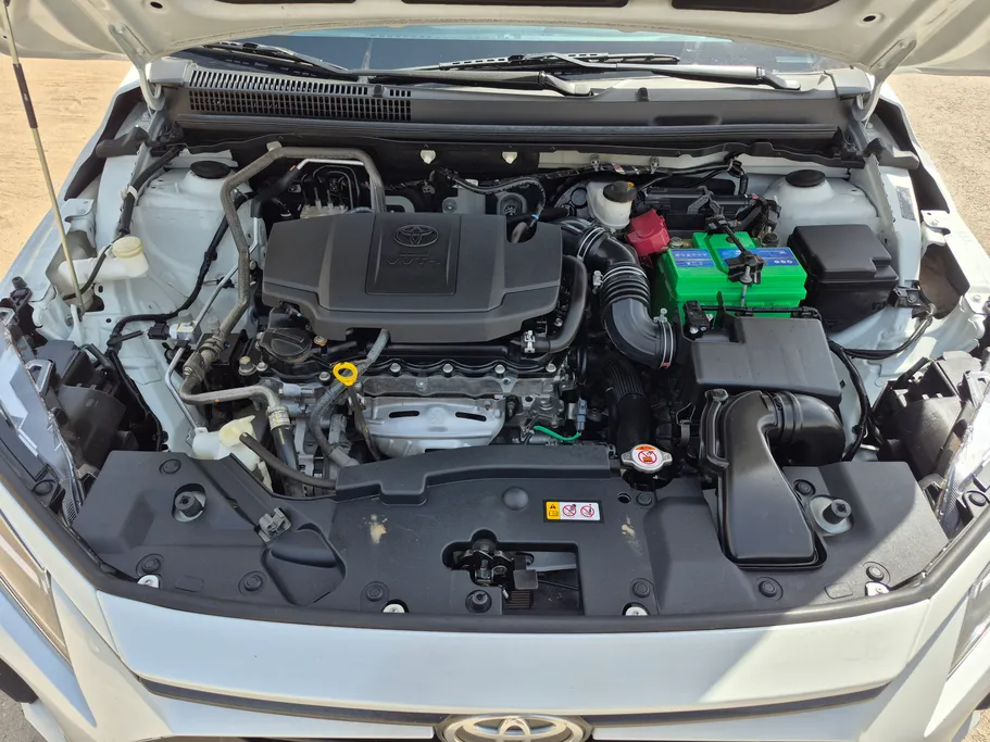 2023 Toyota Yaris  Y 
