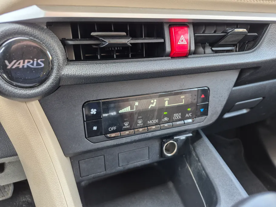 2023 Toyota Yaris  Y 