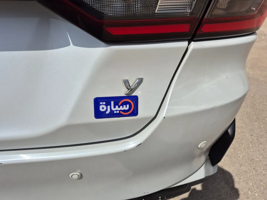 2023 Toyota Yaris  Y 
