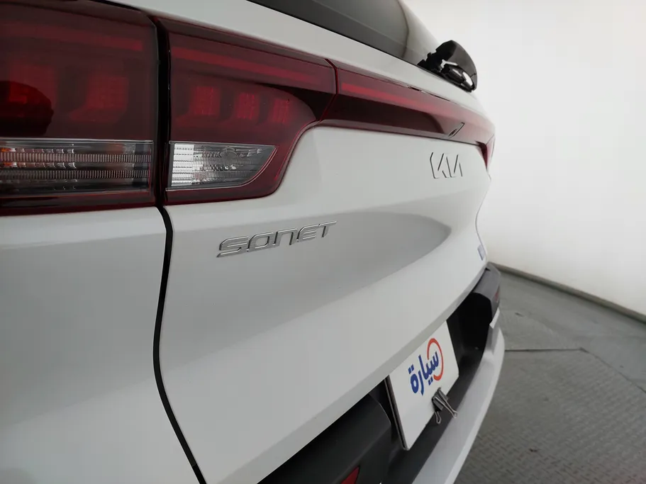 2023 Kia SONET EX 