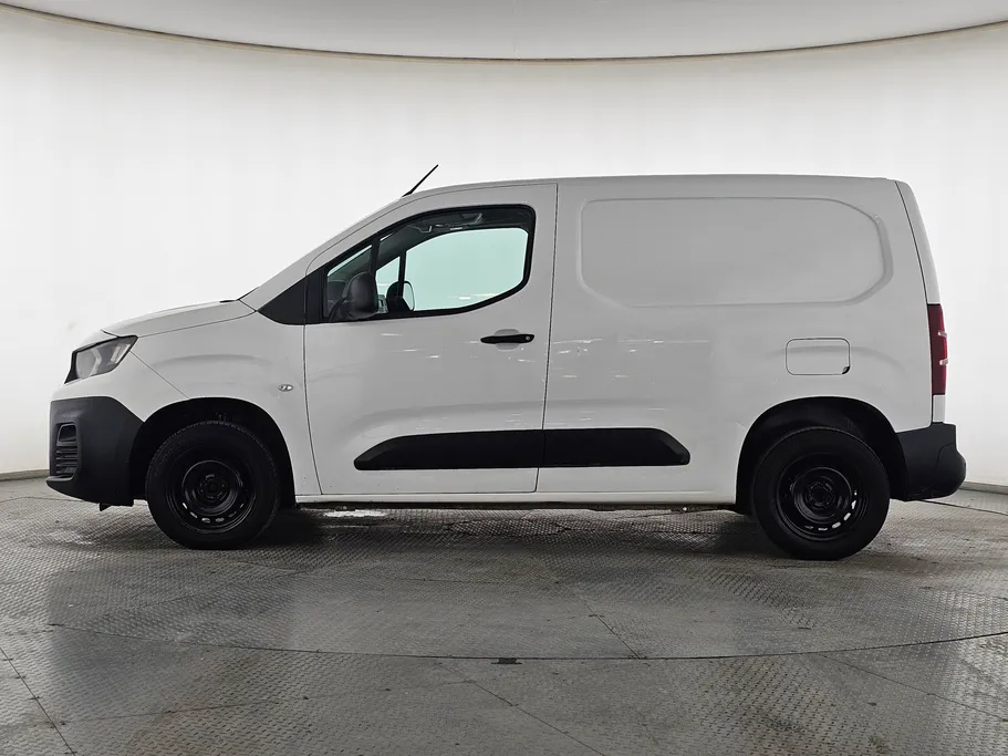 بيجو بارتنر Short van 2021 
