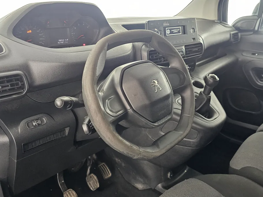 بيجو بارتنر Short van 2021 