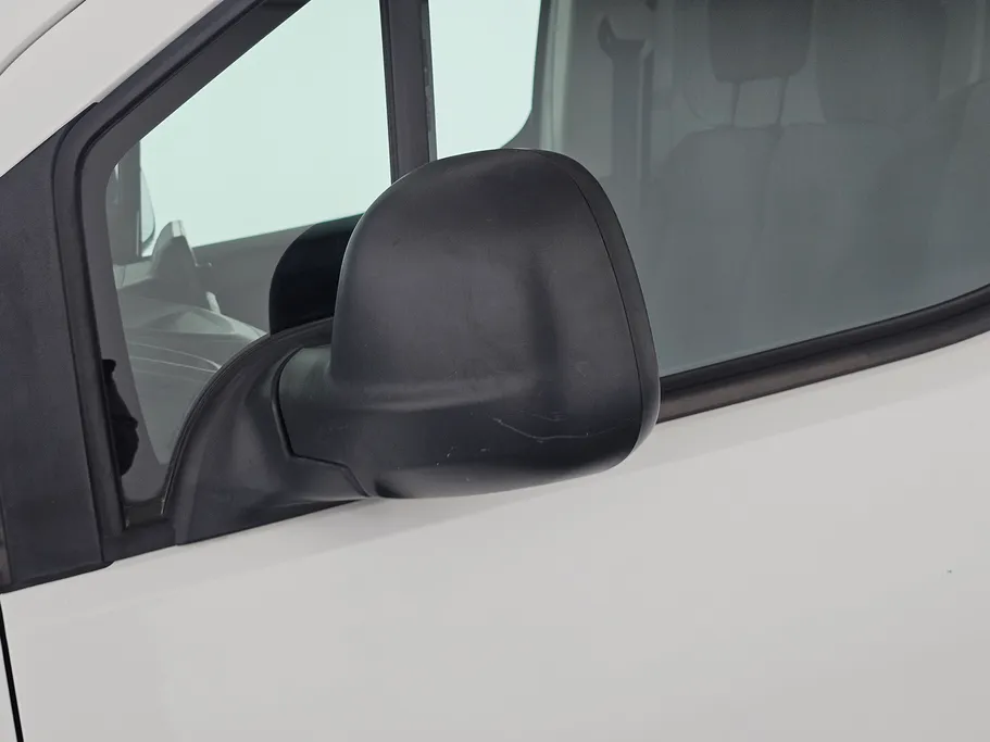 بيجو بارتنر Short van 2021 