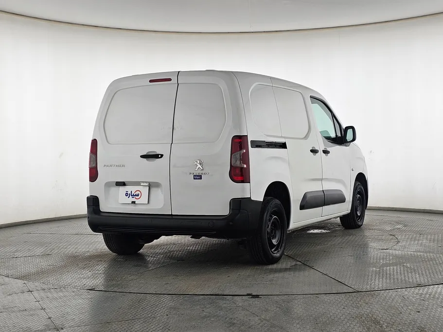 بيجو بارتنر Short van 2021 
