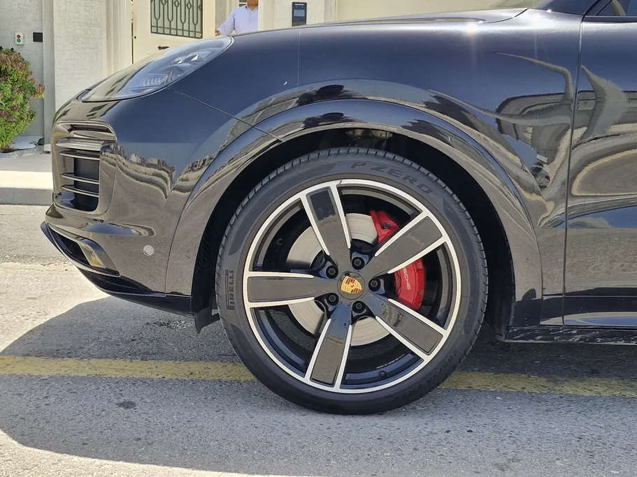 2022 Porsche Cayenne GTS 