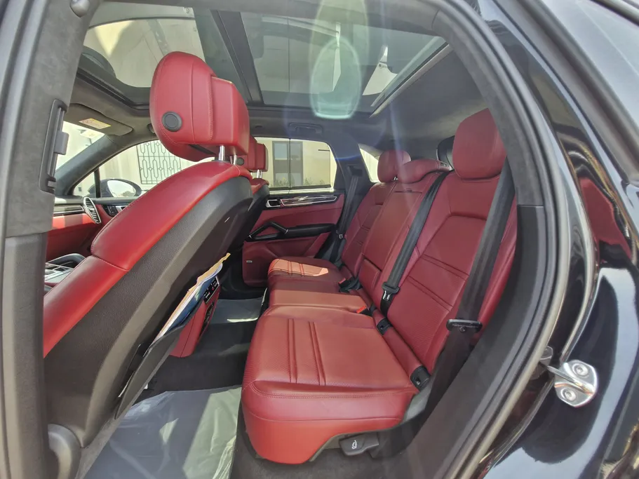 2022 Porsche Cayenne GTS 