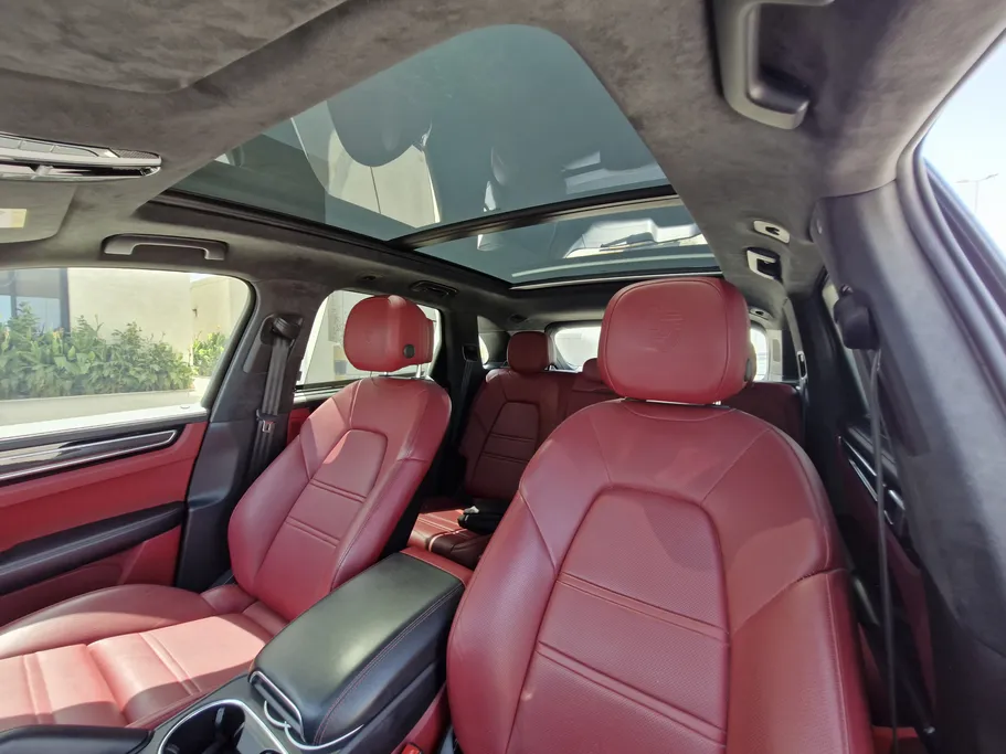 2022 Porsche Cayenne GTS 