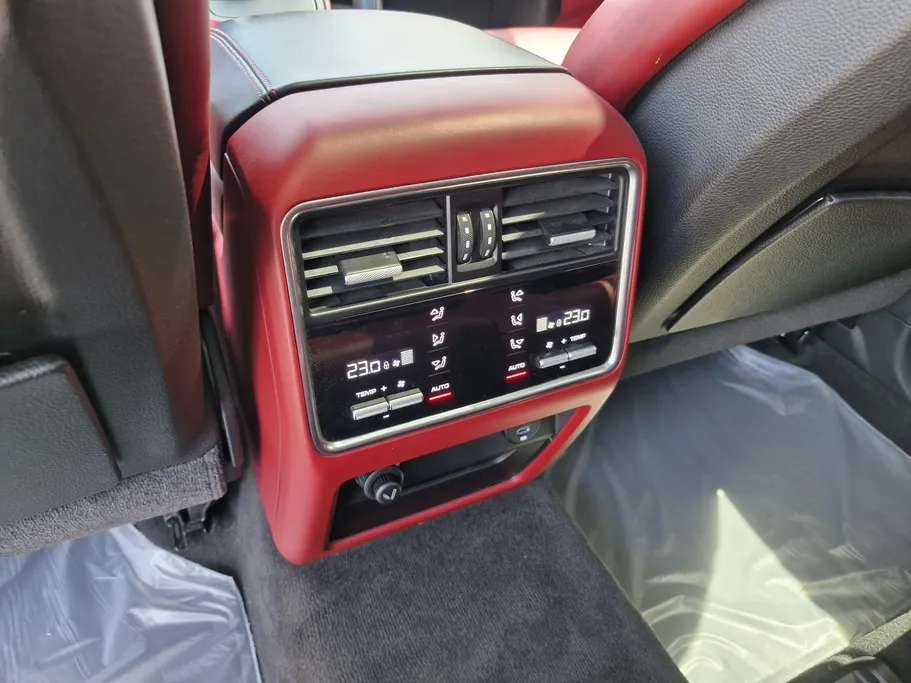 2022 Porsche Cayenne GTS 