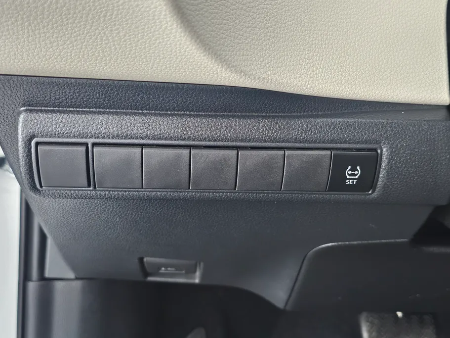 2024 Toyota Corolla XLI 