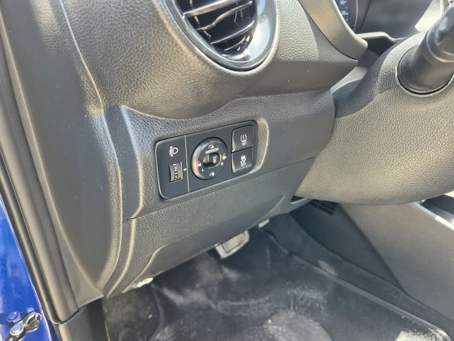 2024 Kia Pegas LX 