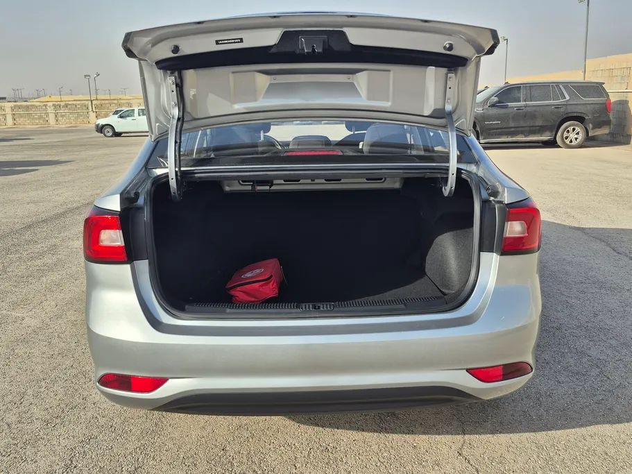 2025 MG 5 STD 