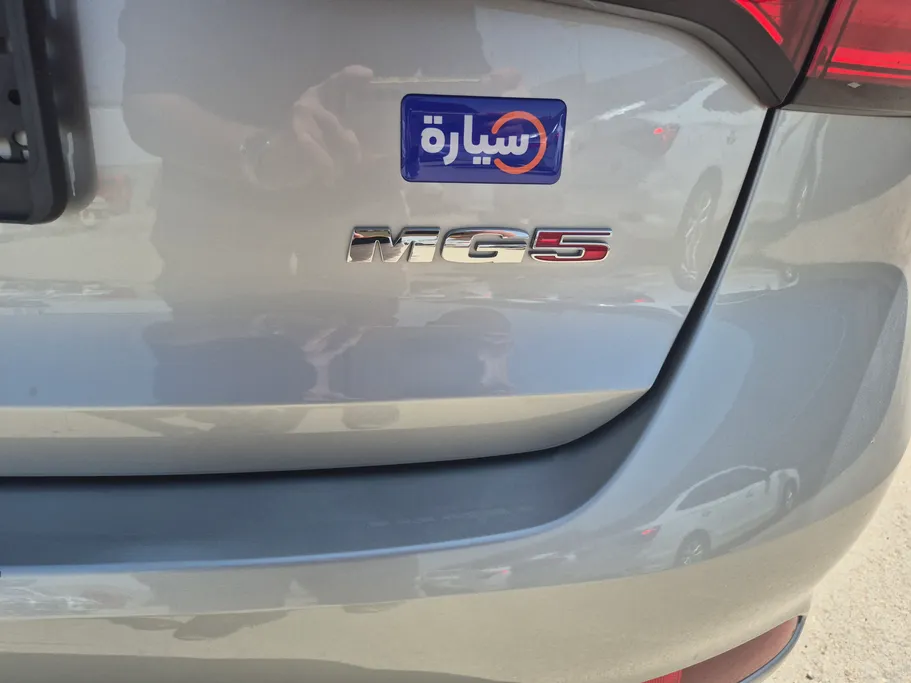 ام جي 5 STD 2025 