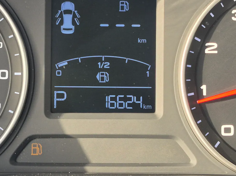 ام جي 5 STD 2024 