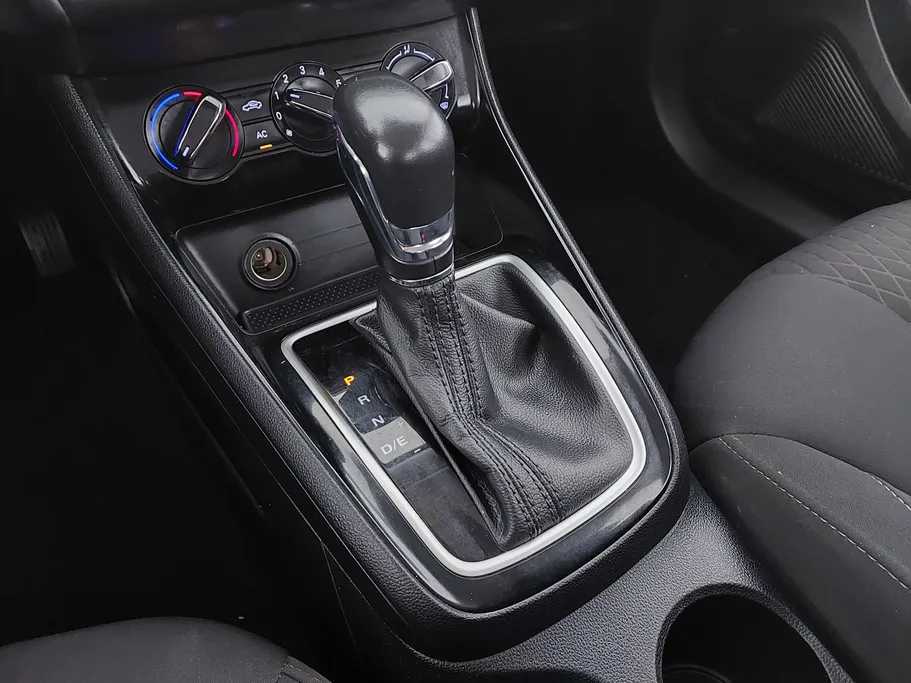 2023 MG 5 STD 