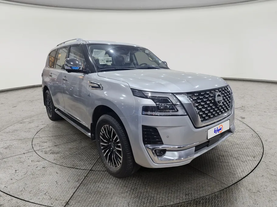 2023 Nissan Patrol Platinum 