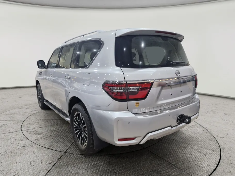 2023 Nissan Patrol Platinum 