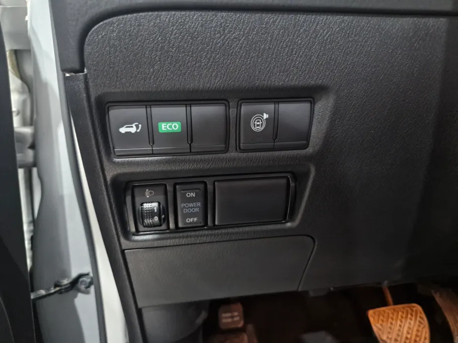 2023 Nissan Patrol Platinum 