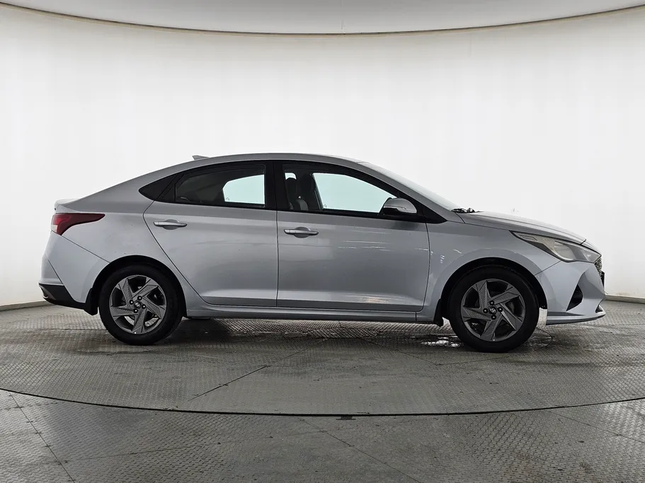 2021 Hyundai Accent High 
