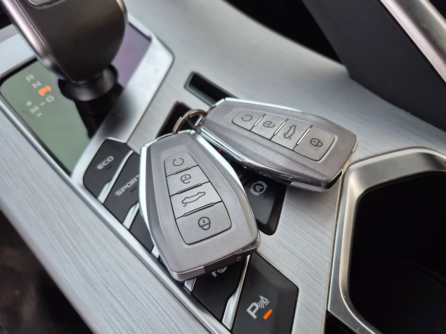 2022 Geely Coolray Plus 