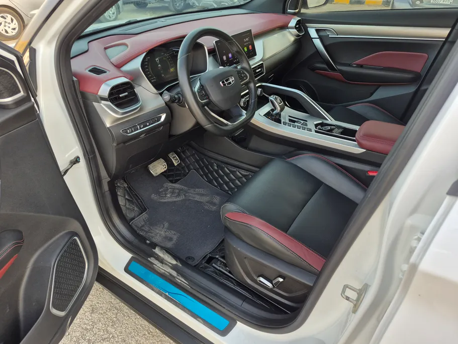 2022 Geely Coolray Plus 