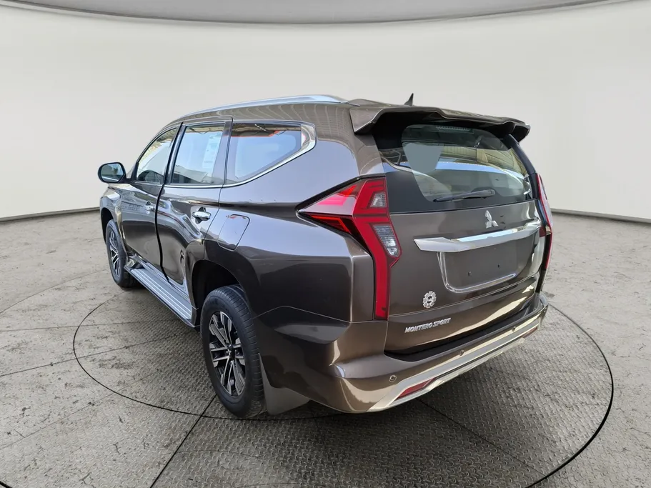 2022 Mitsubishi Montero Sport GLS-Premium 