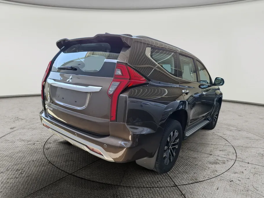 ميتسوبيشي  مونتيرو سبورت GLS-Premium 2022 