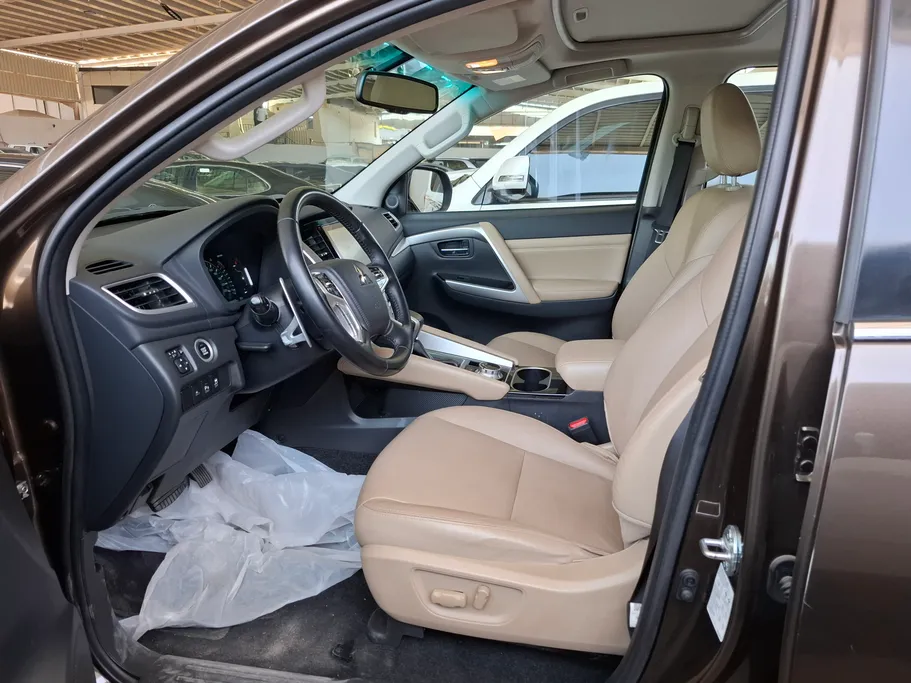2022 Mitsubishi Montero Sport GLS-Premium 