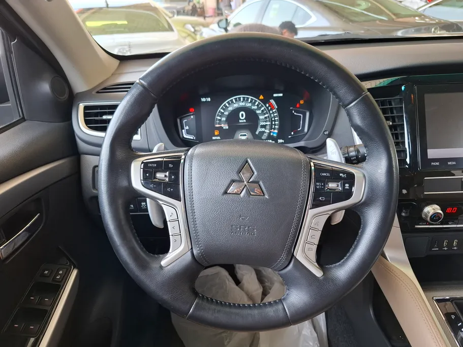 2022 Mitsubishi Montero Sport GLS-Premium 