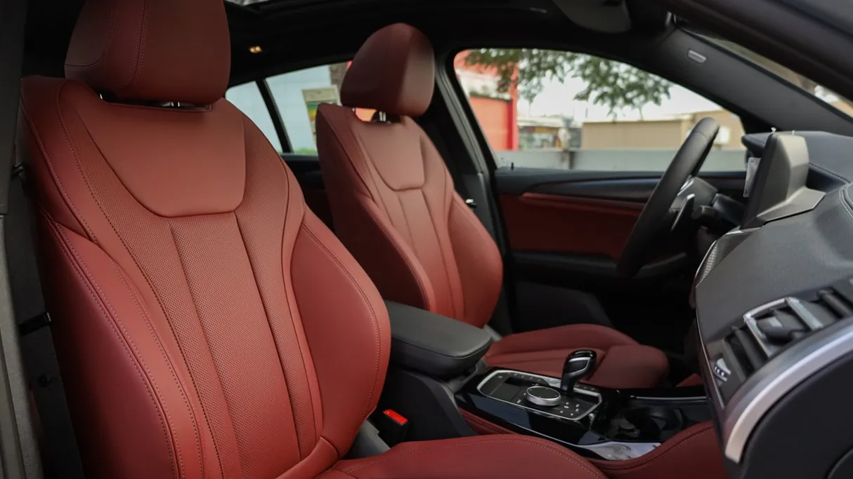 2025 BMW X Series 4 xDrive 30i 