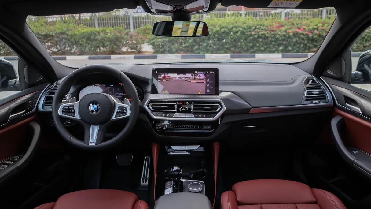 2025 BMW X Series 4 xDrive 30i 