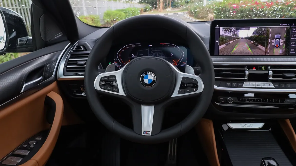 2025 BMW X Series 4 xDrive 30i 
