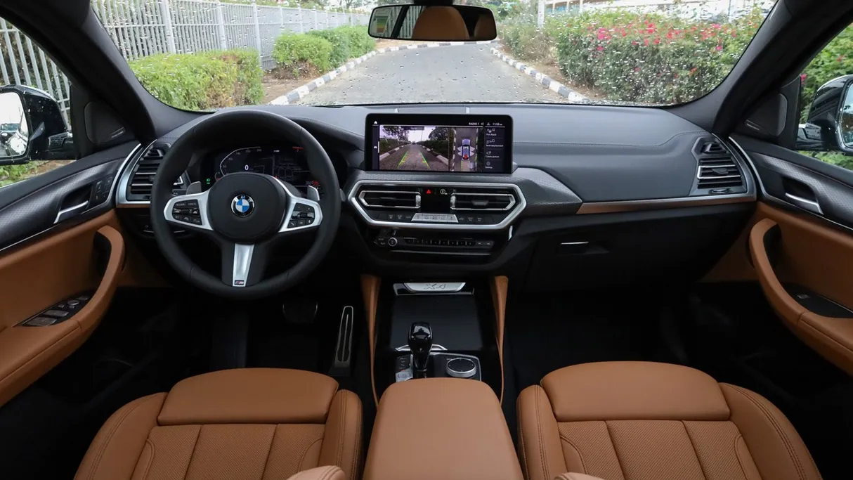 2025 BMW X Series 4 xDrive 30i 