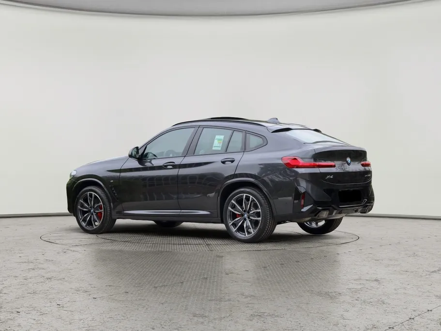 2025 BMW X Series 4 xDrive 30i 