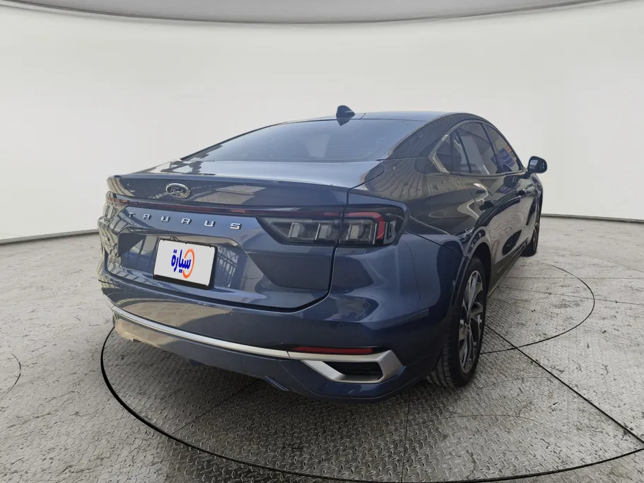 2023 Ford Taurus Titanium 