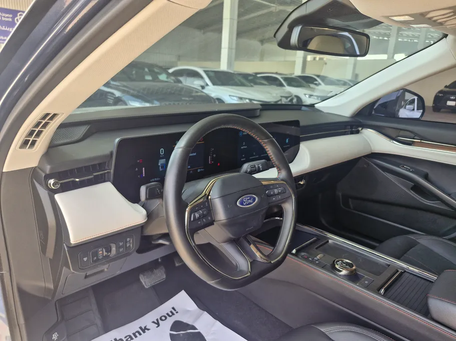 2023 Ford Taurus Titanium 