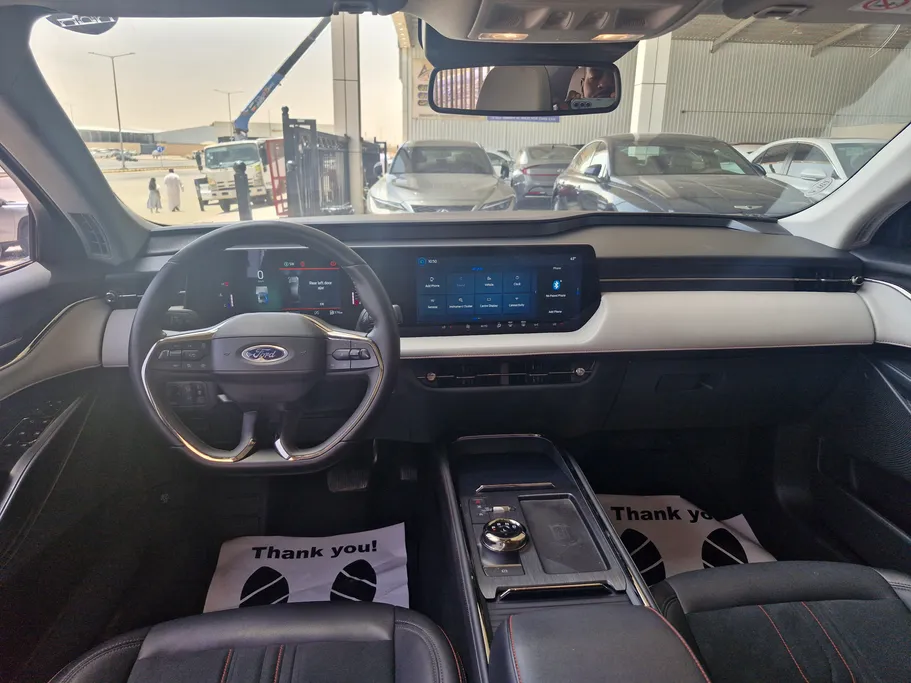 2023 Ford Taurus Titanium 