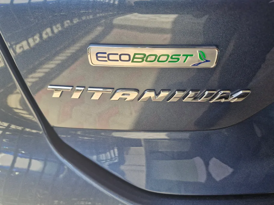2023 Ford Taurus Titanium 
