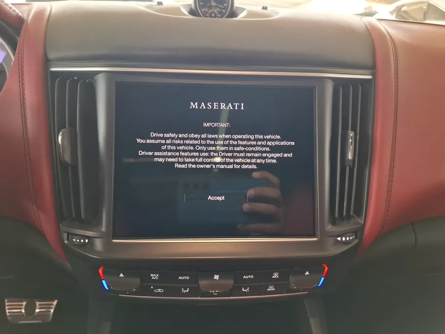 2022 Maserati Levante  