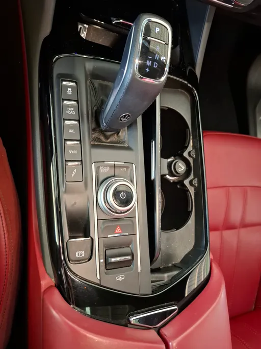 2022 Maserati Levante  