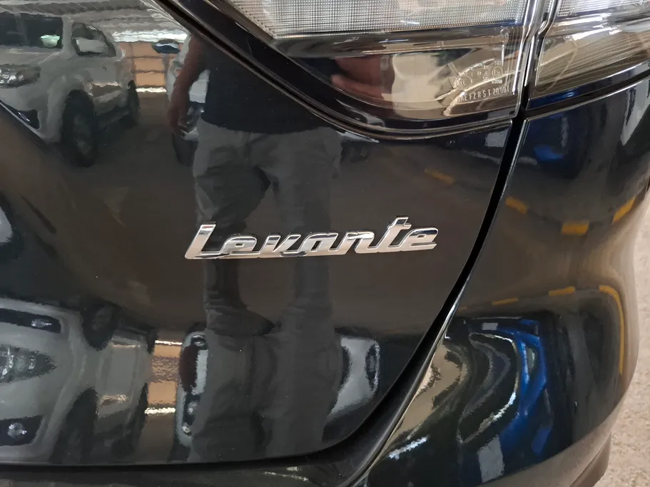 2022 Maserati Levante  