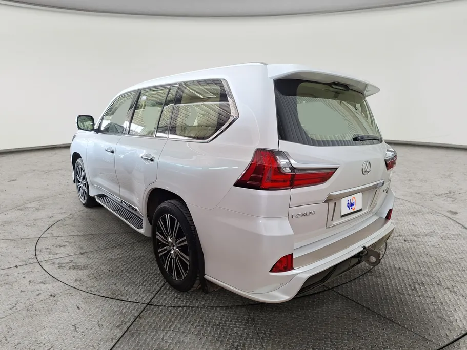 لكزس LX 570 S 2021 