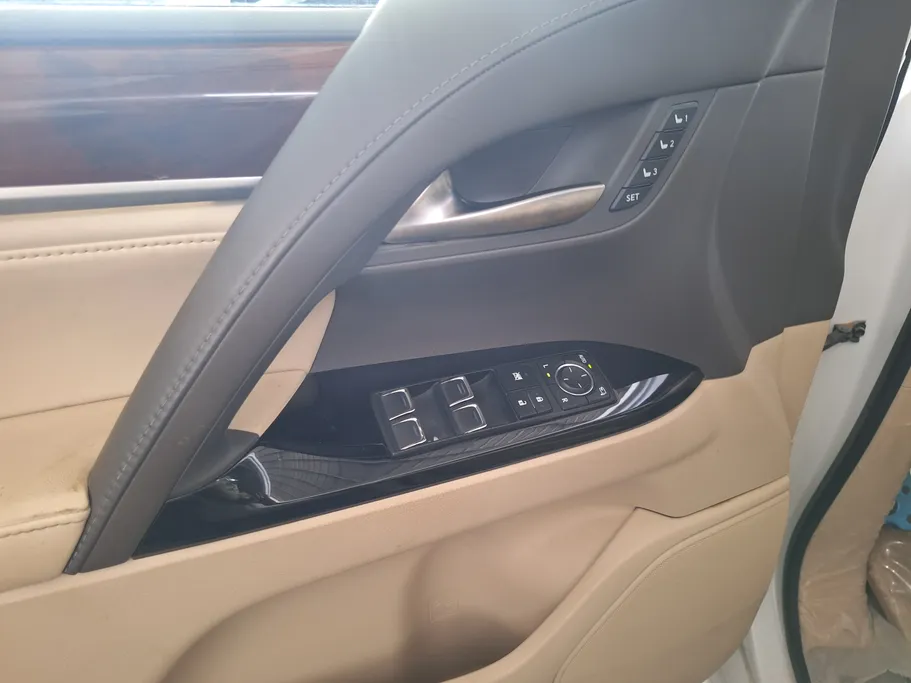 لكزس LX 570 S 2021 