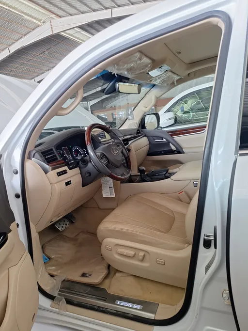 لكزس LX 570 S 2021 