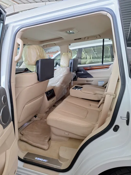 لكزس LX 570 S 2021 